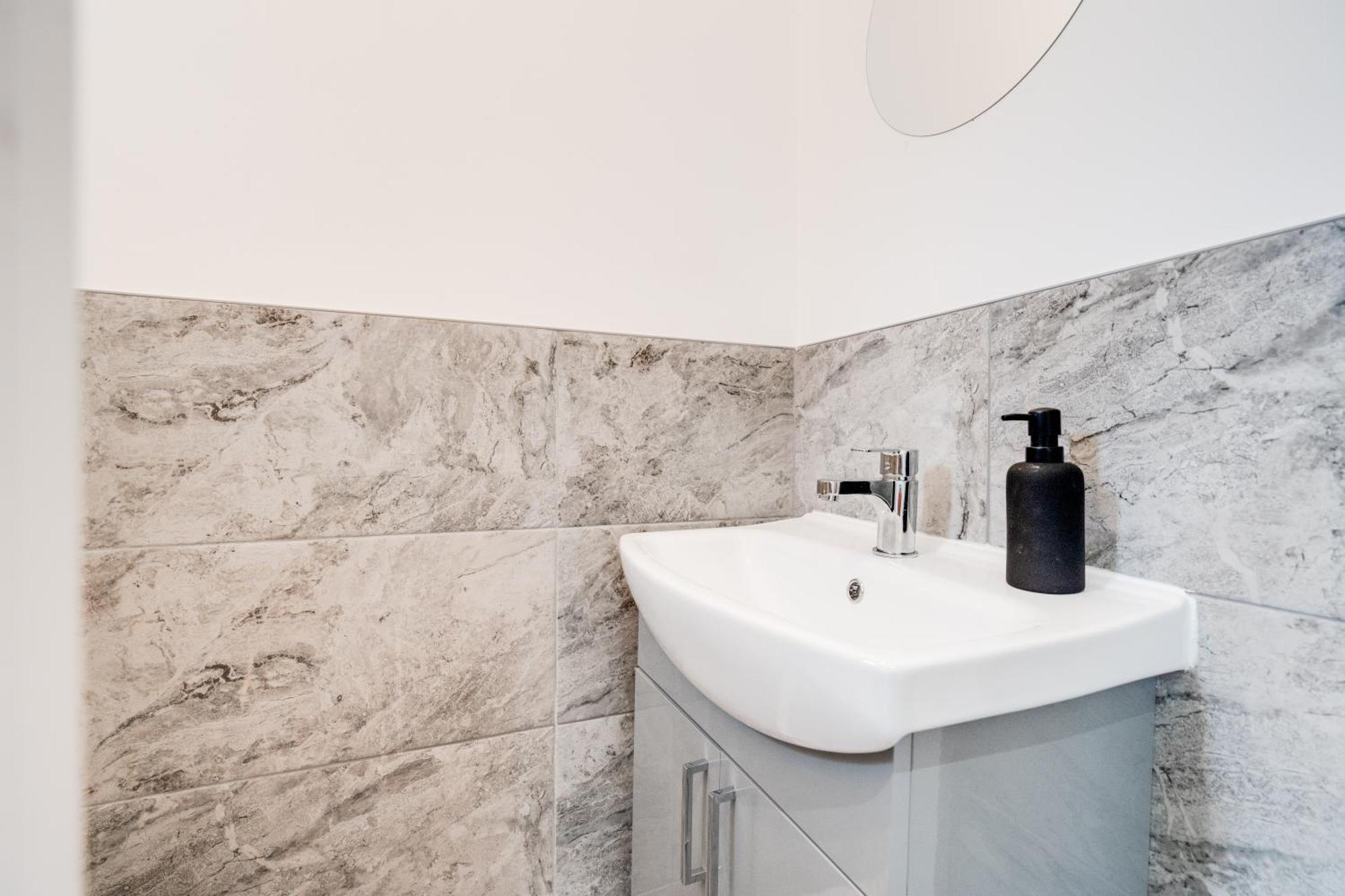 Villa Shawe House - 10 Minute Mcr Airport - Free Parking Wythenshawe Zimmer foto